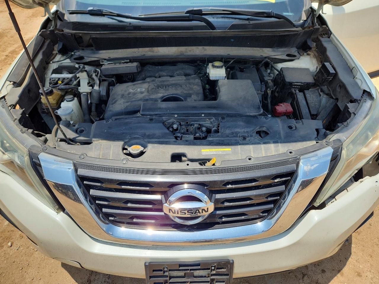 2017 Nissan Pathfinder Sv - zdjęcie 12