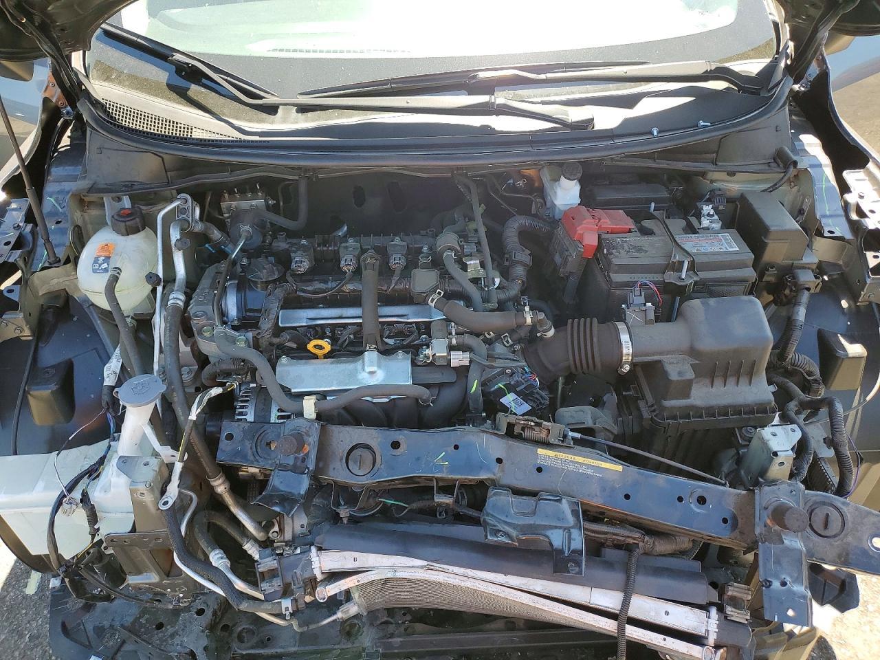 2025 Nissan Versa Sr - zdjęcie 11