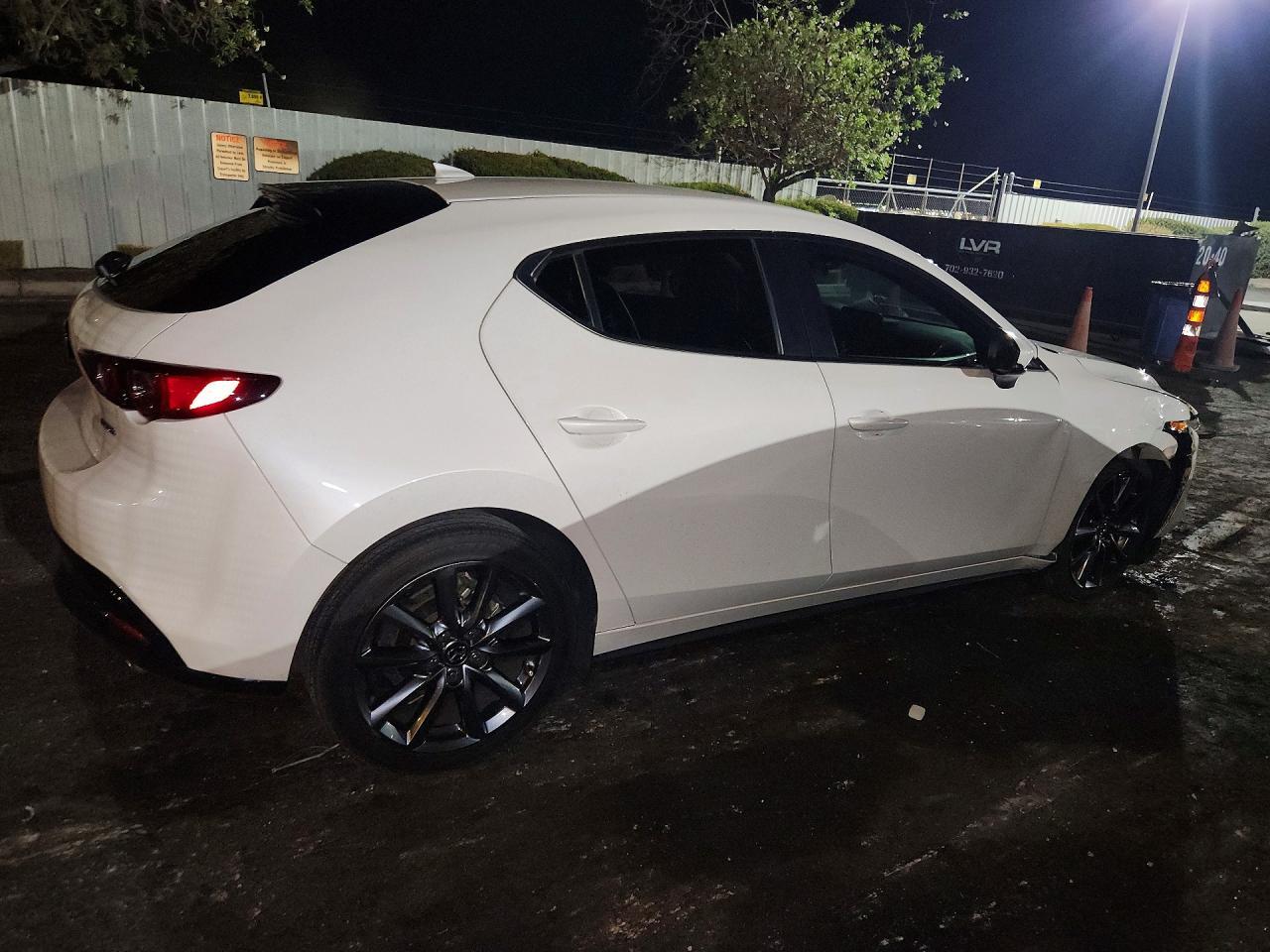 2020 Mazda 3 Preferred - zdjęcie 3