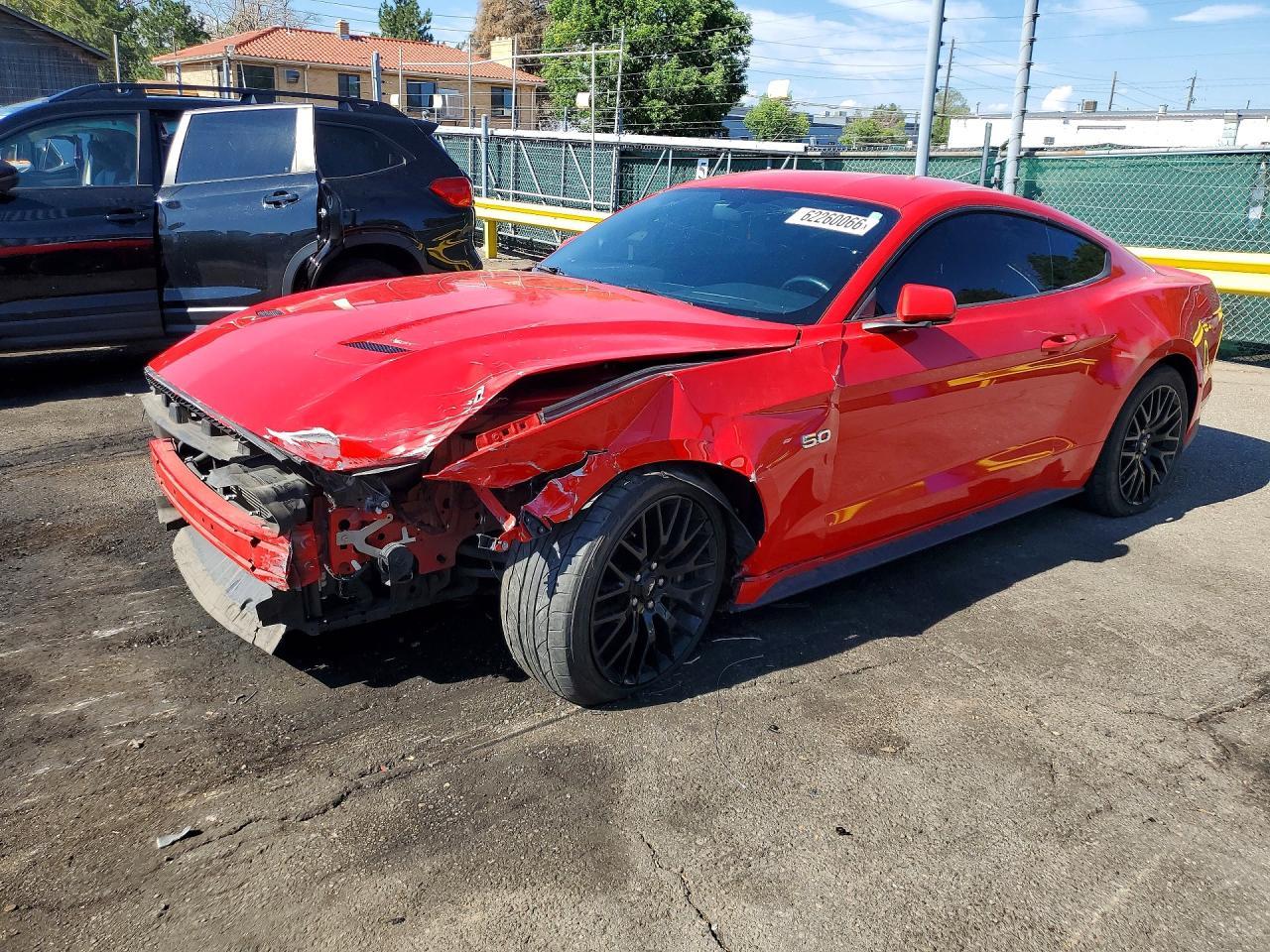2019 Ford Mustang Gt - zdjęcie główne