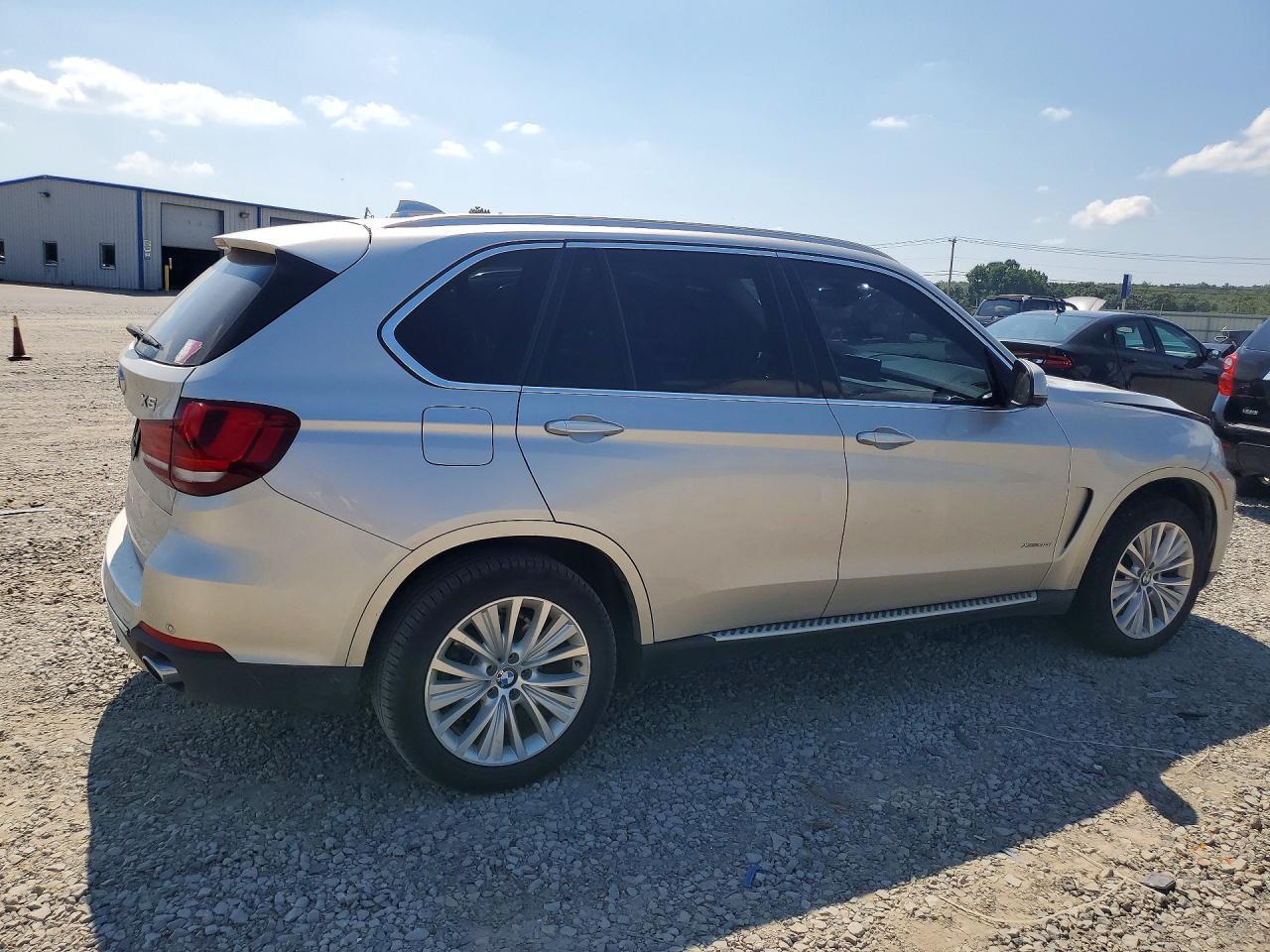 2016 BMW X5 xDrive35I - zdjęcie 3