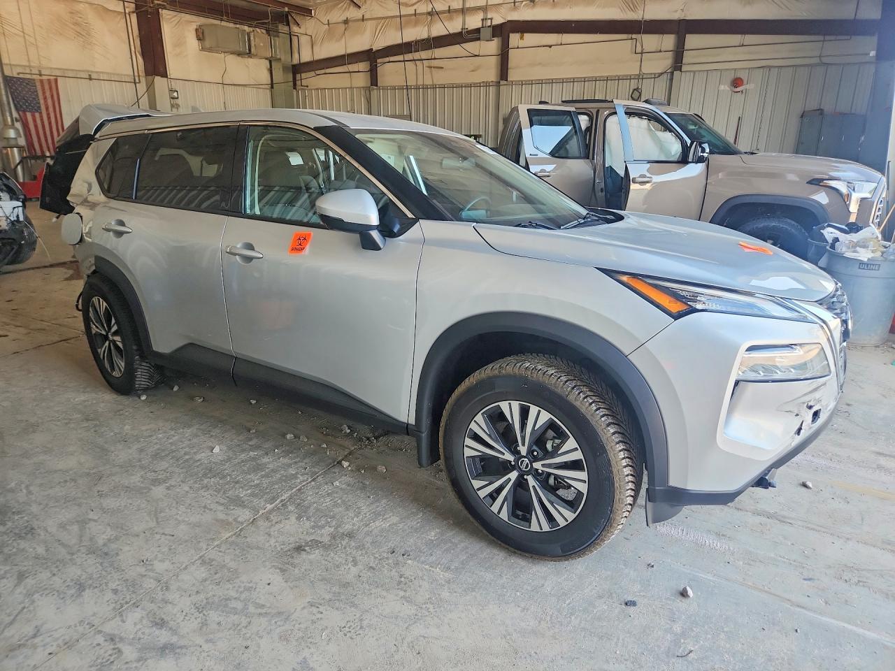 2021 Nissan Rogue Sv - zdjęcie 4