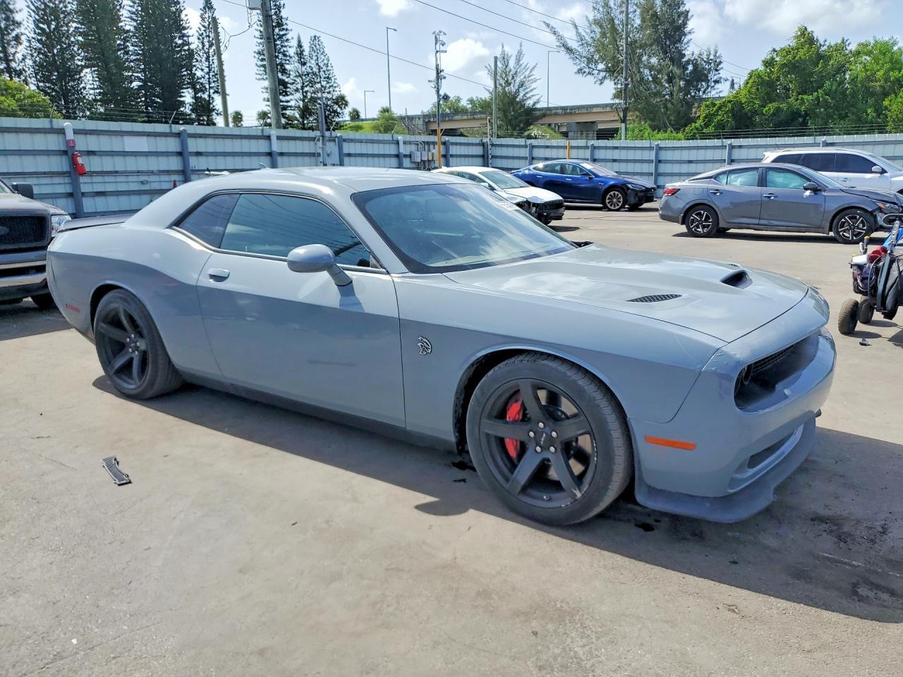 Dodge Challenger - zdjęcie 4