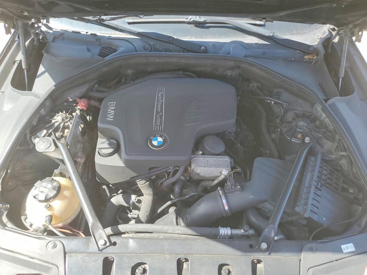 2014 BMW Seria 5 528i - zdjęcie 11