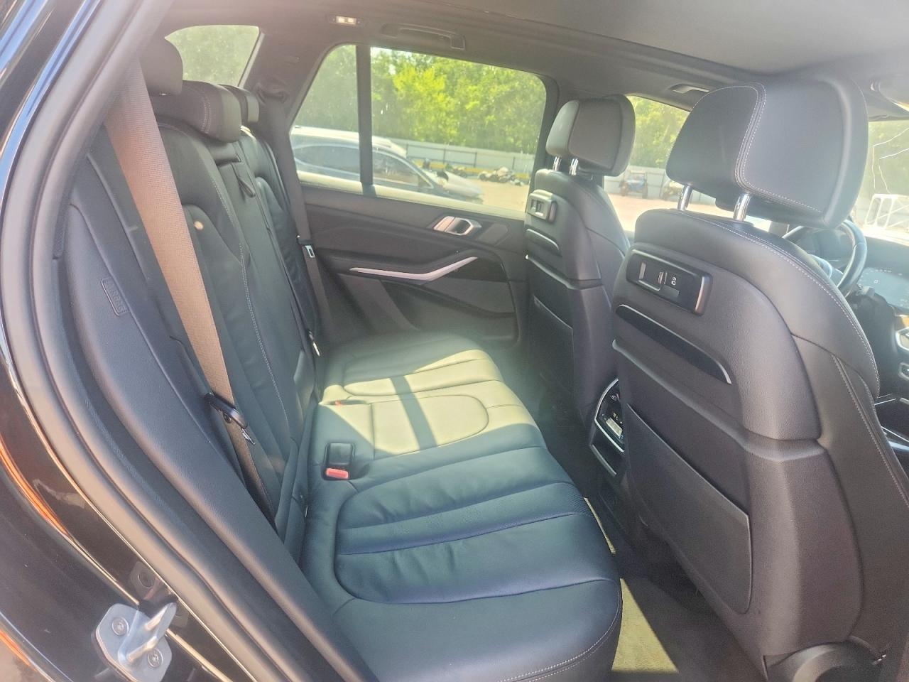 2019 BMW X5 xDrive50I - zdjęcie 11