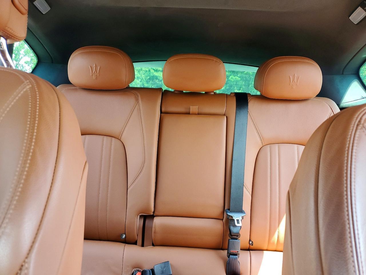 2022 Maserati Levante Base - zdjęcie 10