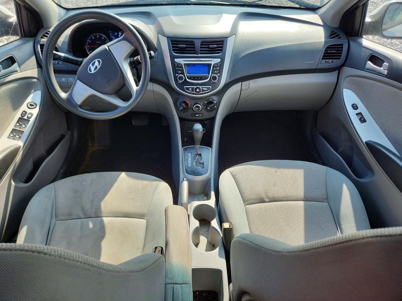 2013 Hyundai Accent Gls - zdjęcie 8