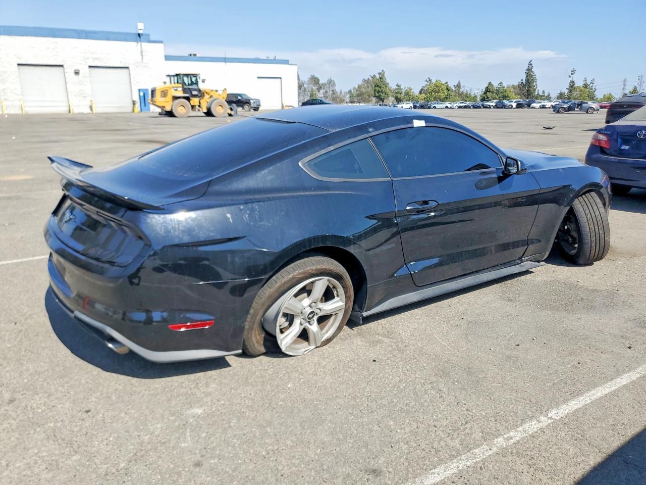 2018 Ford Mustang - zdjęcie 3