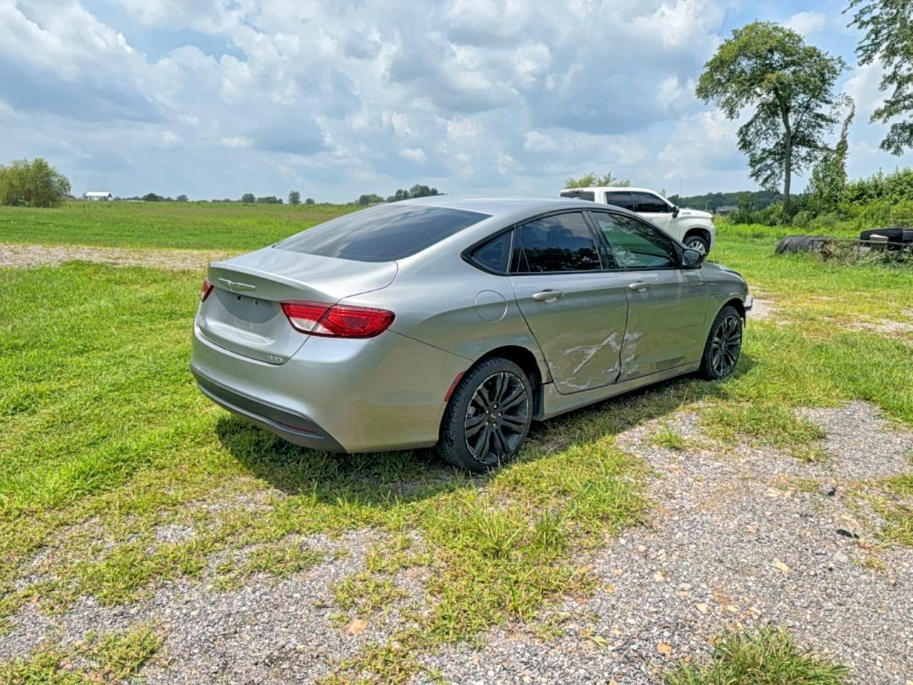 2017 Chrysler 200 Lx - zdjęcie 4