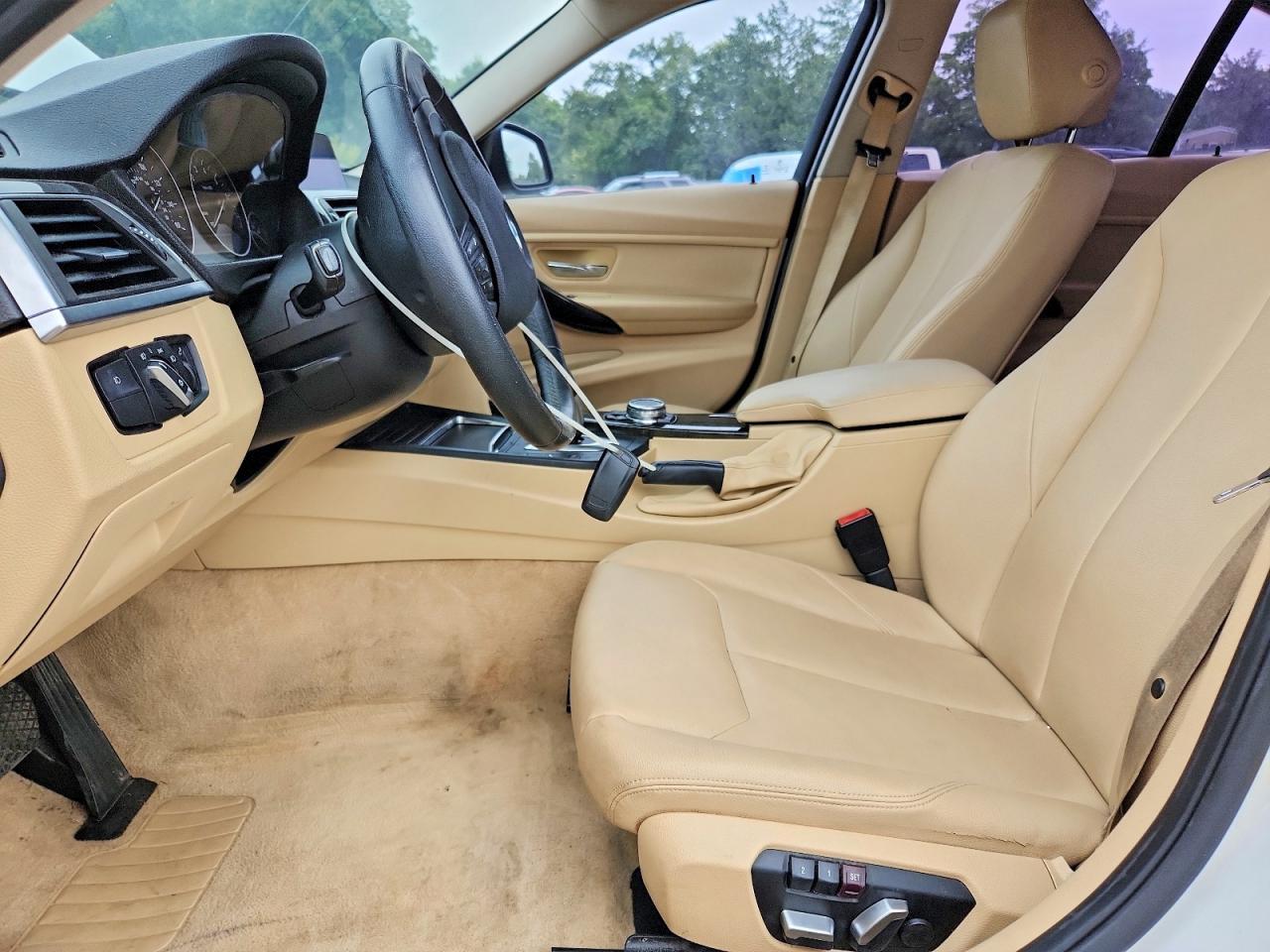 2016 BMW 320 I - zdjęcie 7