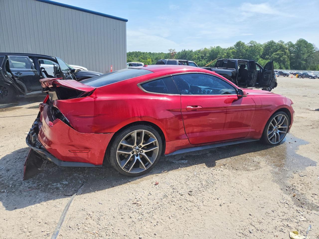 2017 Ford Mustang - zdjęcie 3