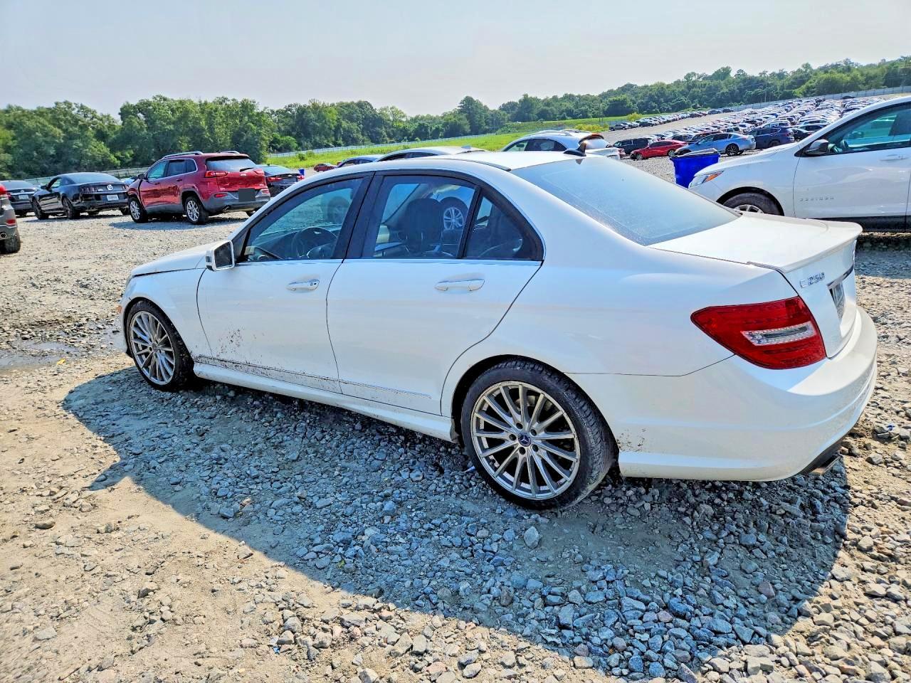 2014 Mercedes-Benz C 250 - zdjęcie 2