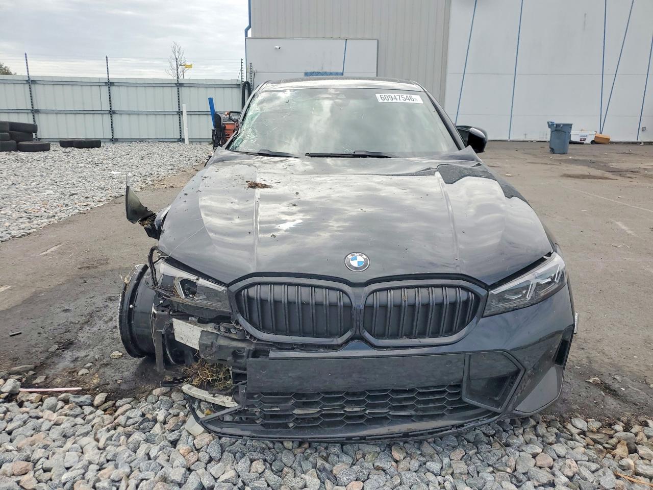 2023 BMW 330I - zdjęcie 5