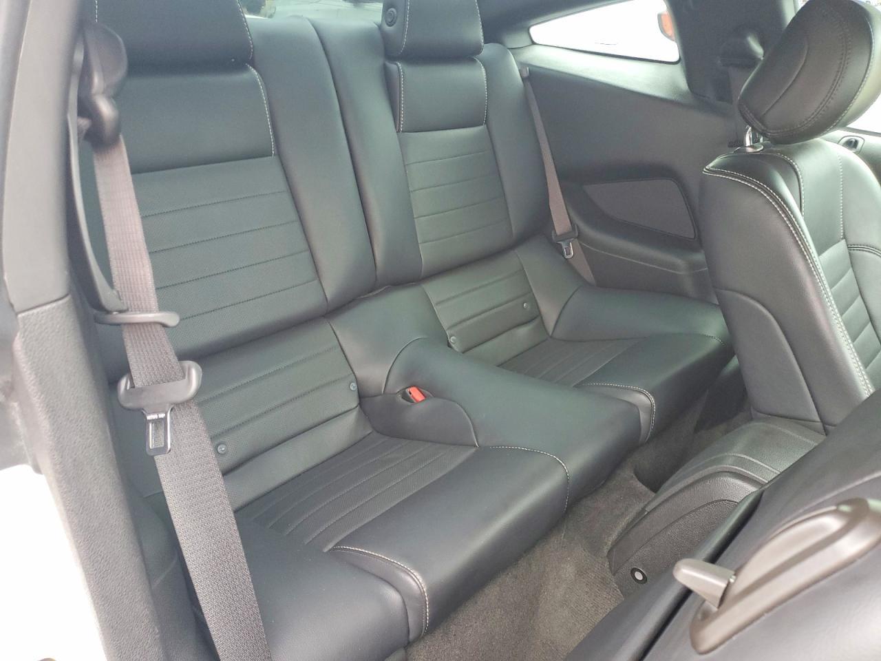 2013 Ford Mustang - zdjęcie 10