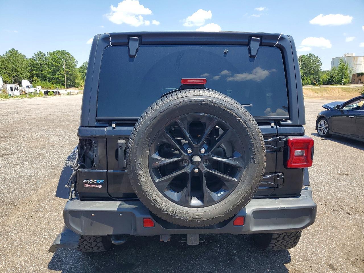 2021 Jeep Wrangler Unlimited Sahara 4Xe - zdjęcie 6