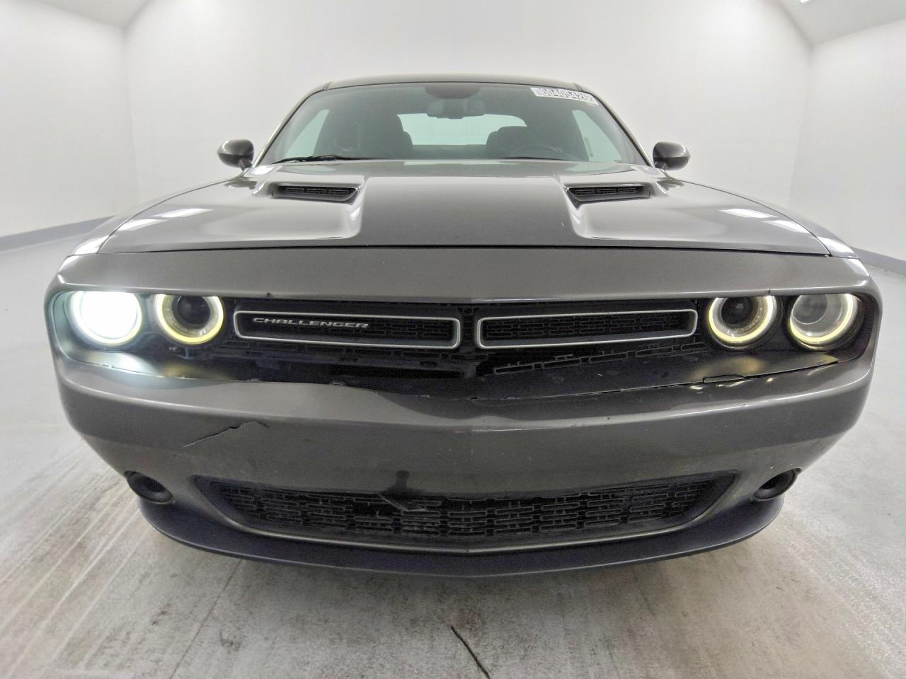 2020 Dodge Challenger Sxt - zdjęcie 5