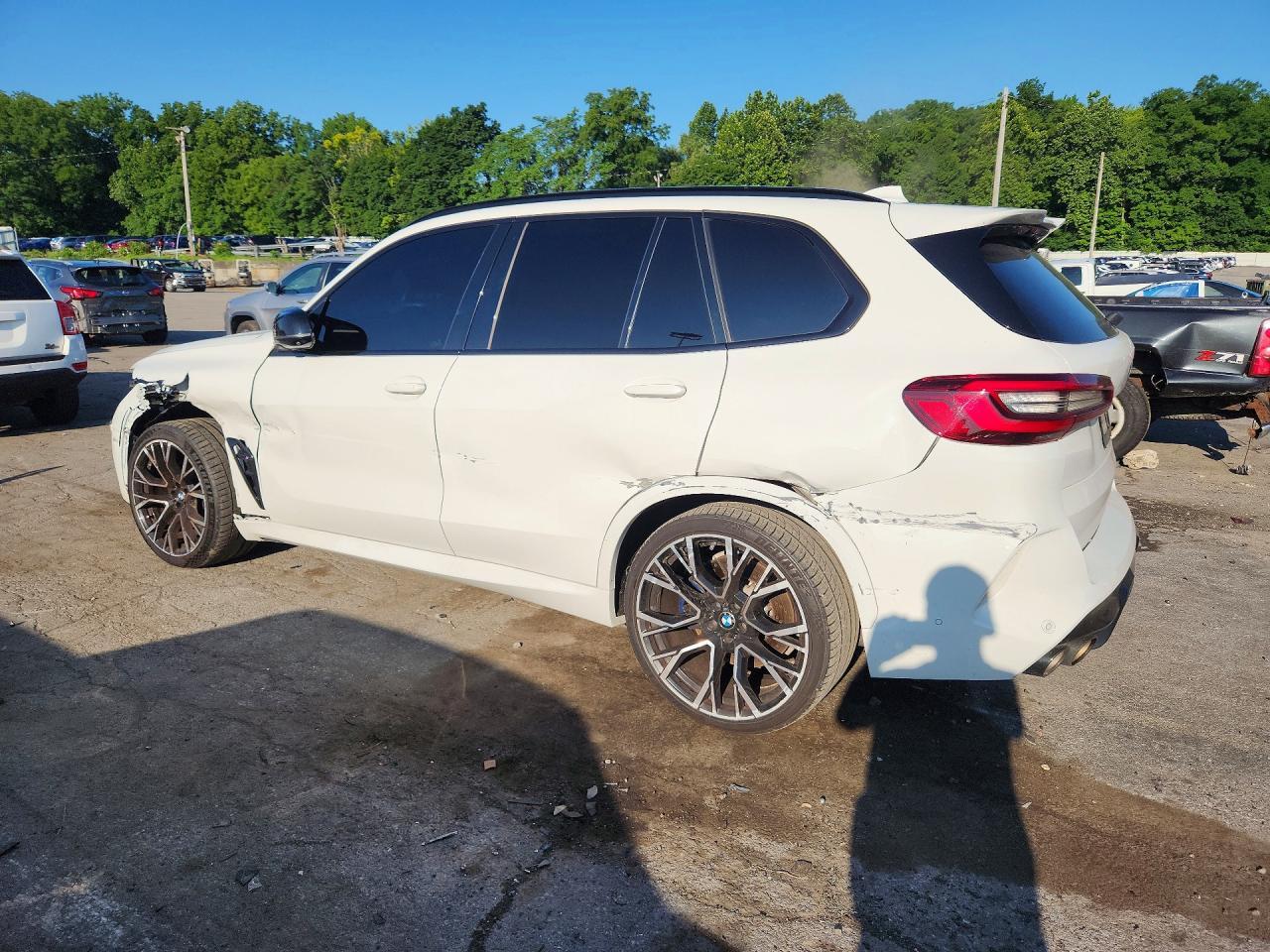 2022 BMW X5 M - zdjęcie 2