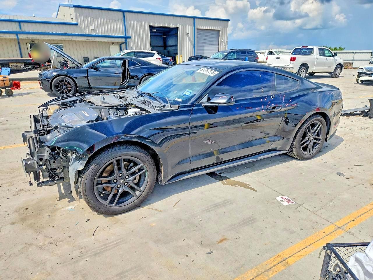 2018 Ford Mustang - zdjęcie główne
