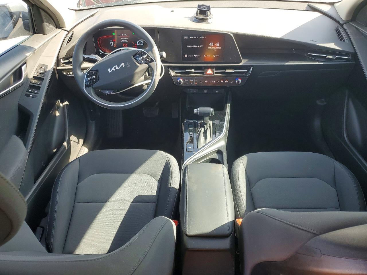2025 Kia Niro Lx - zdjęcie 8