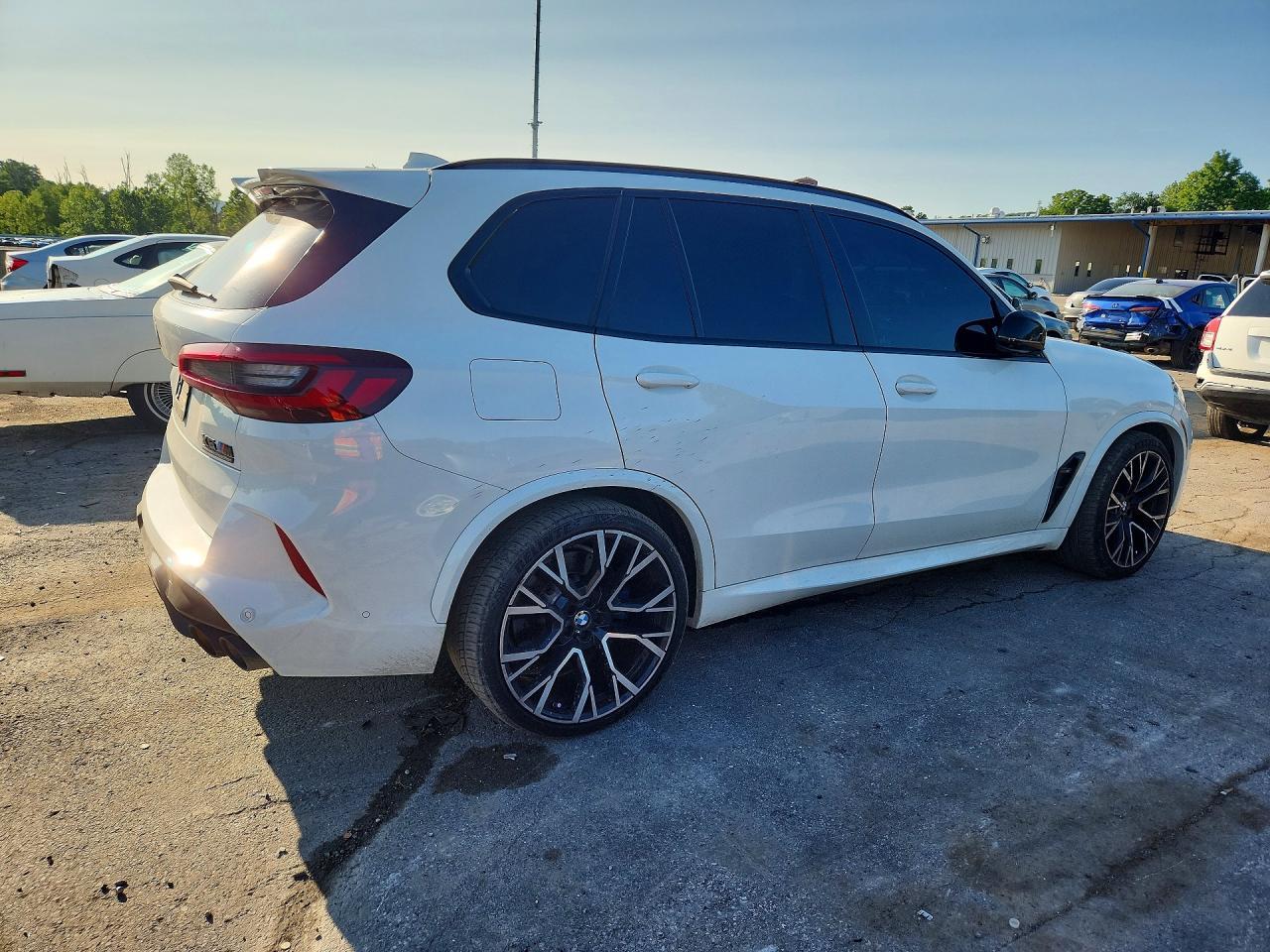 2022 BMW X5 M - zdjęcie 3