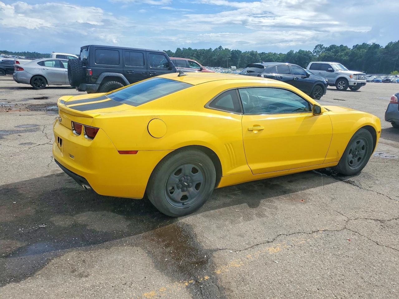 2013 Chevrolet Camaro Ls - zdjęcie 3