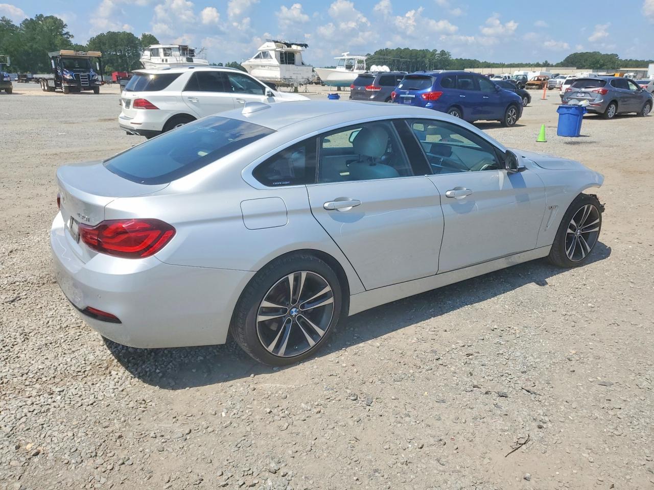 2020 BMW Seria 4 430i - zdjęcie 3