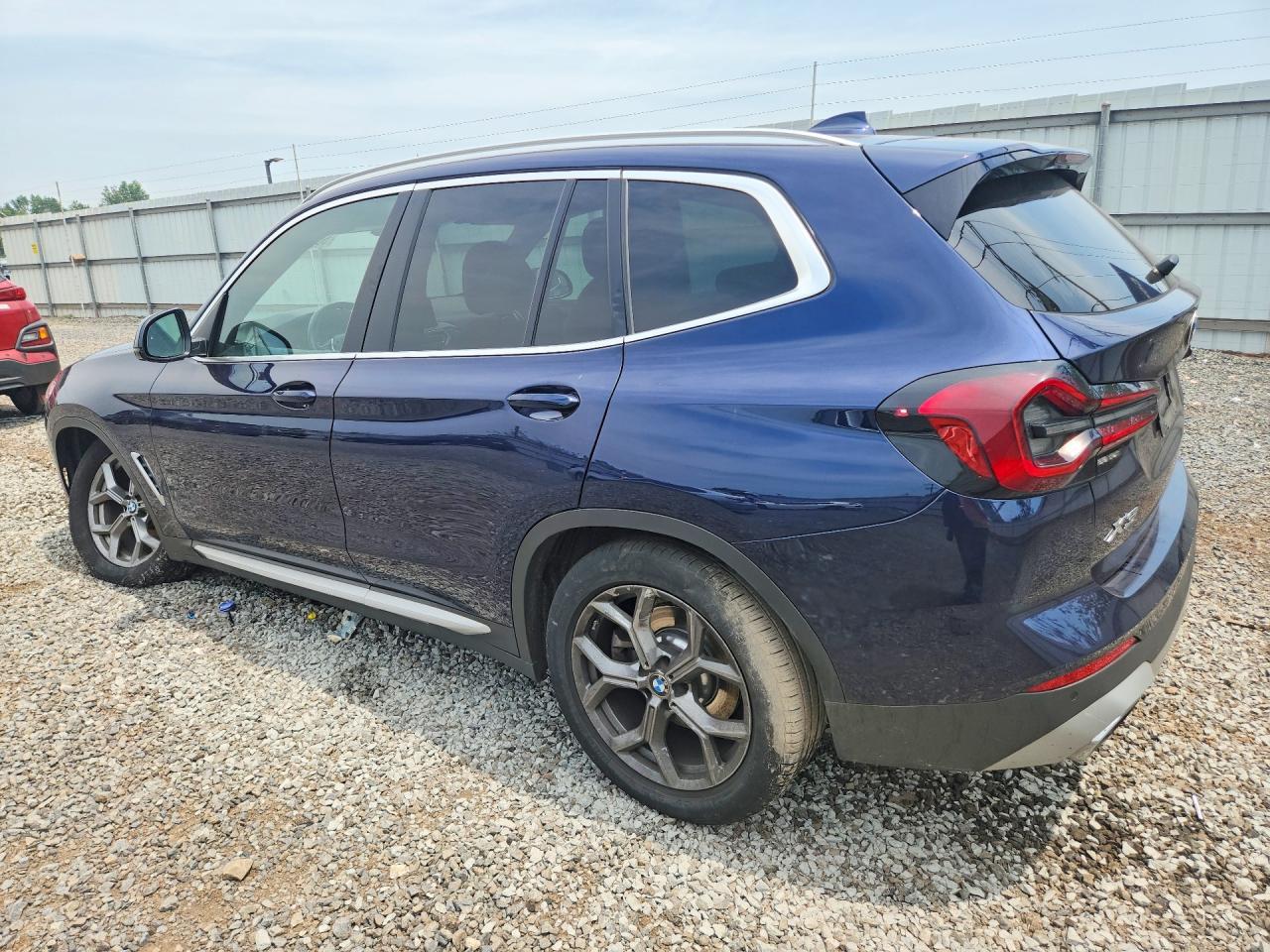 2022 BMW X3 xDrive30I - zdjęcie 2