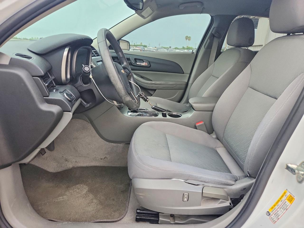 2015 Chevrolet Malibu Ls - zdjęcie 7