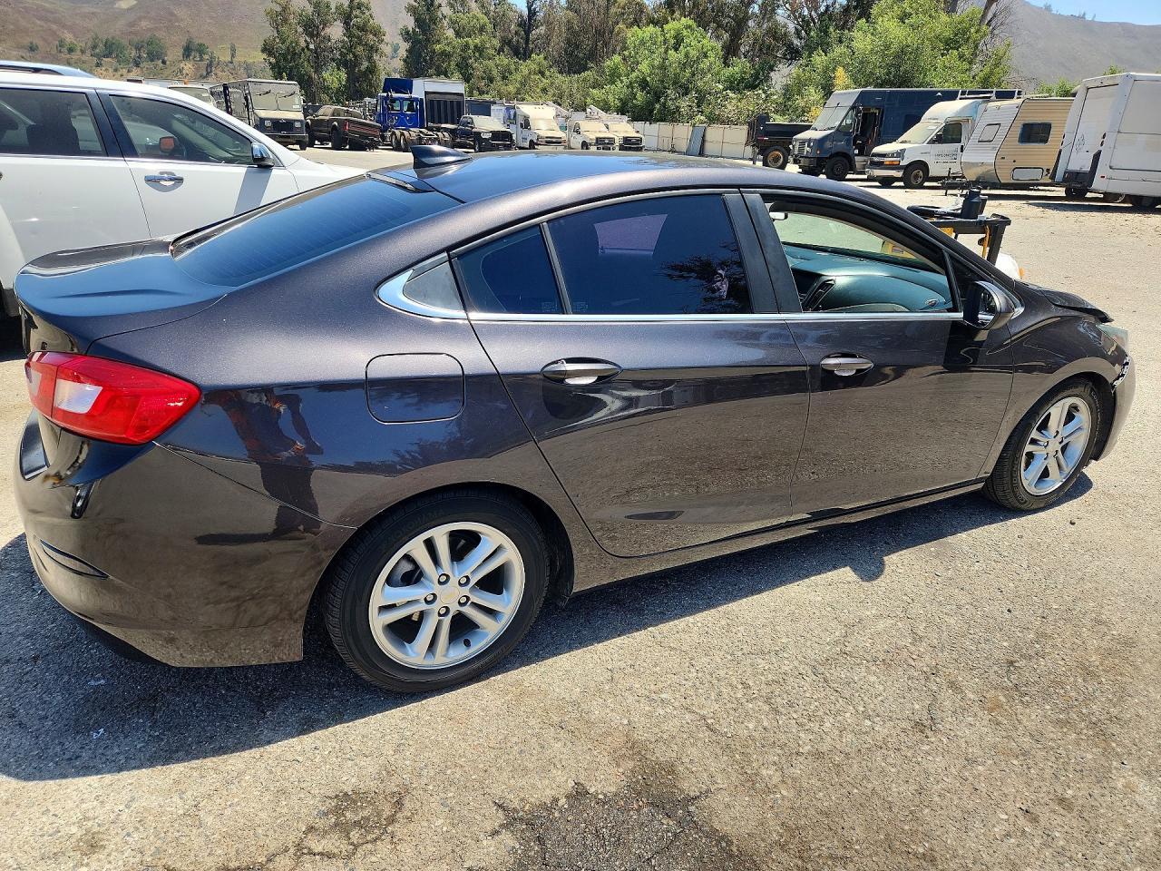 2017 Chevrolet Cruze Lt - zdjęcie 3