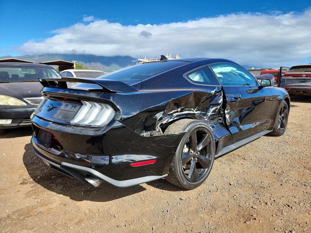 2023 Ford Mustang - zdjęcie 3