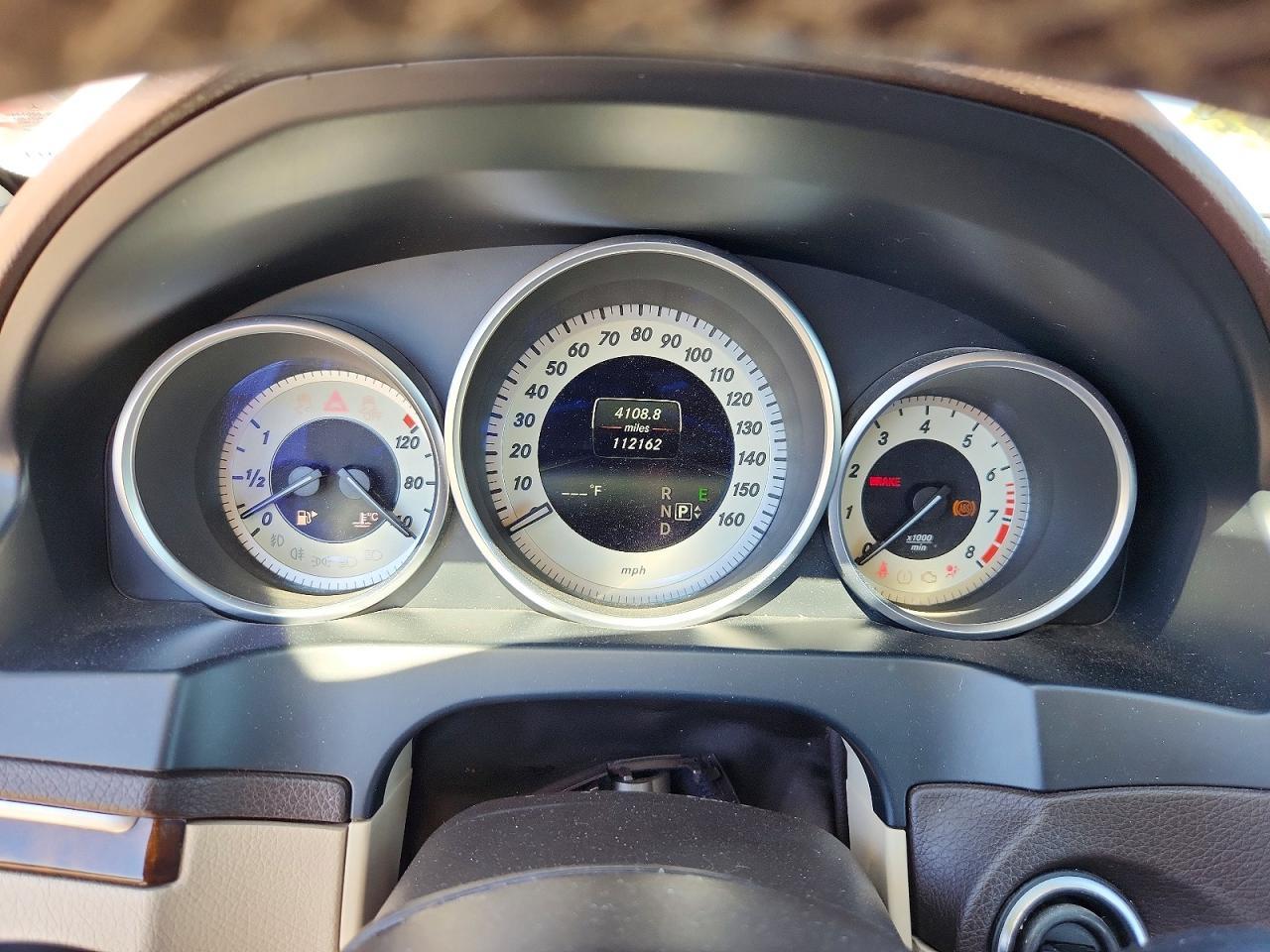 2016 Mercedes-Benz E 400 - zdjęcie 9