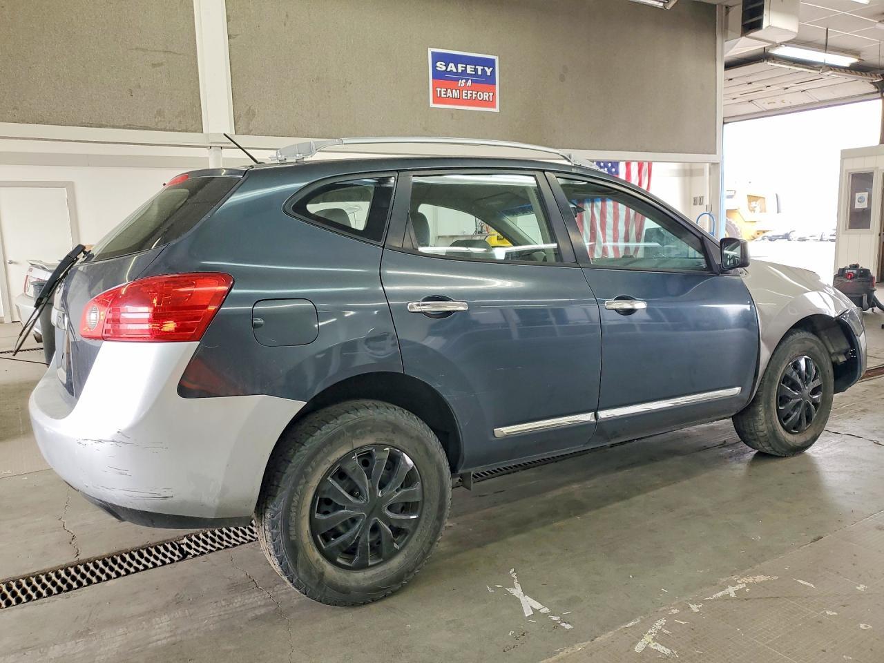 2014 Nissan Rogue Select S - zdjęcie 3