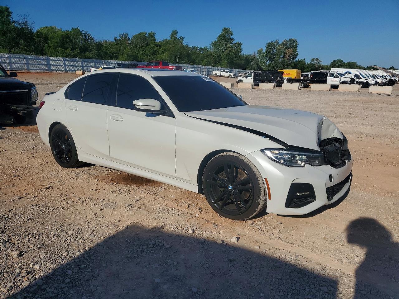2020 BMW 330I - zdjęcie 4