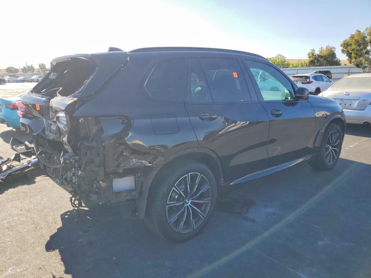2022 BMW X5 M50I - zdjęcie 3