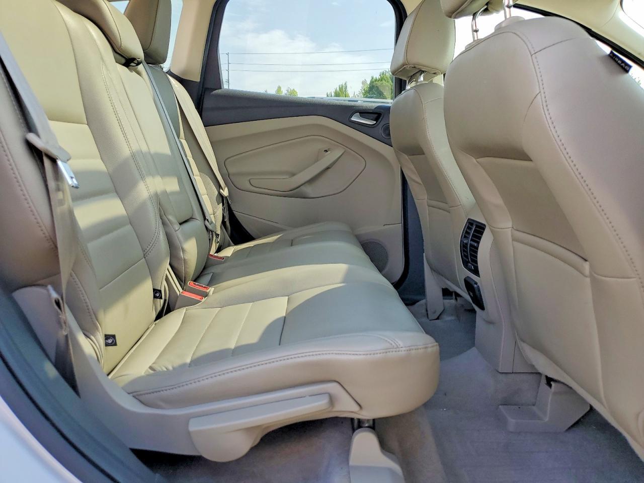 2015 Ford Escape 4D 2Wd - zdjęcie 37
