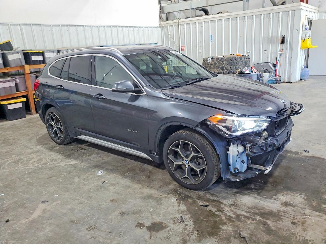 2016 BMW X1 xDrive28I - zdjęcie 4
