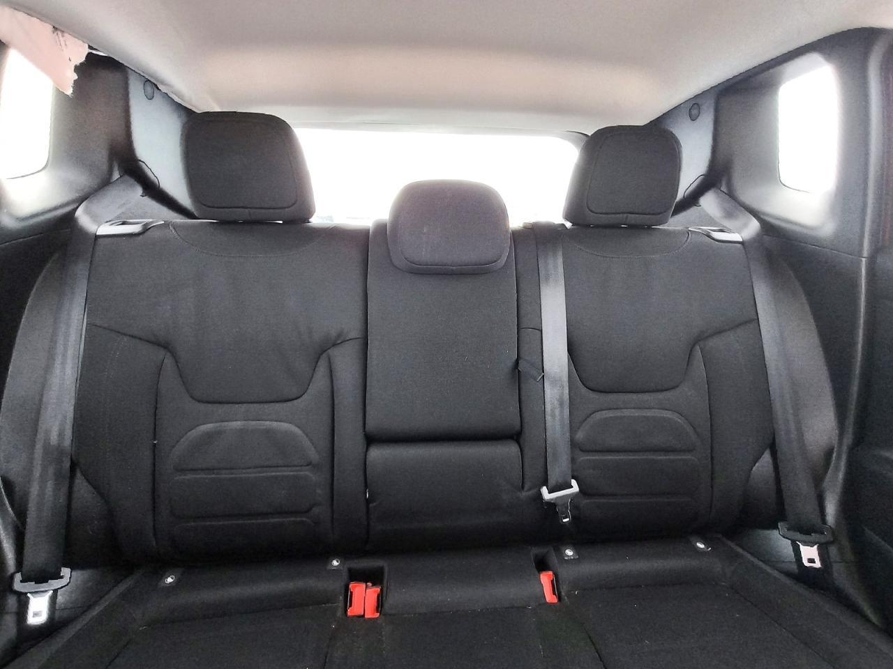 2017 Jeep Renegade Latitude - zdjęcie 10