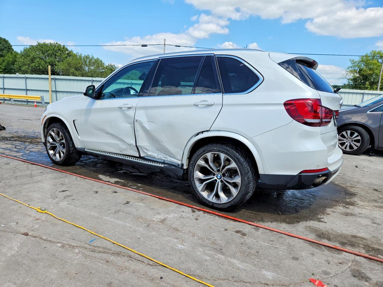 2016 BMW X5 xDrive35I - zdjęcie 2