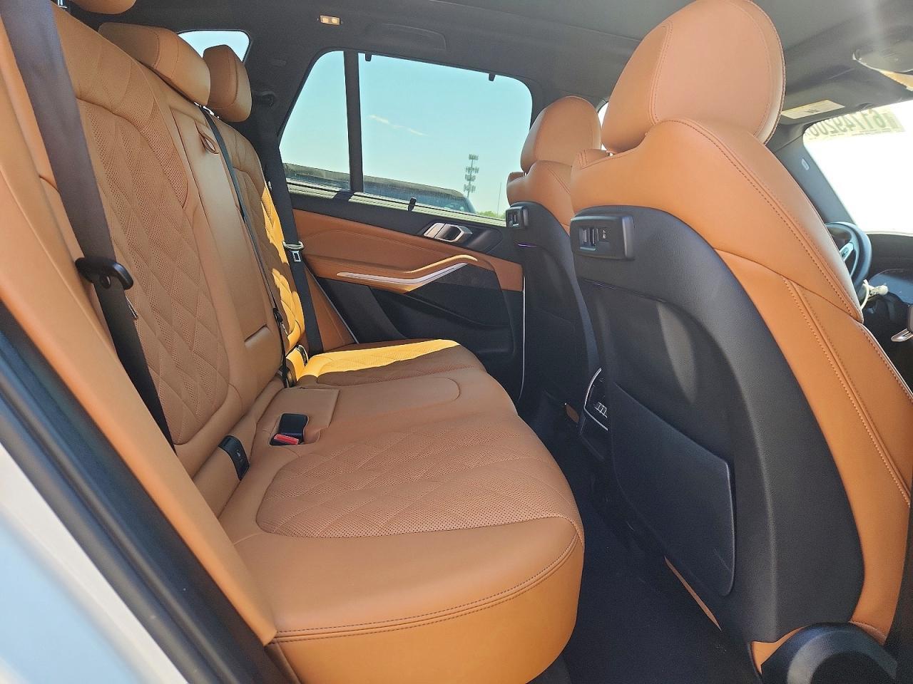 2023 BMW X5 xDrive40I - zdjęcie 11