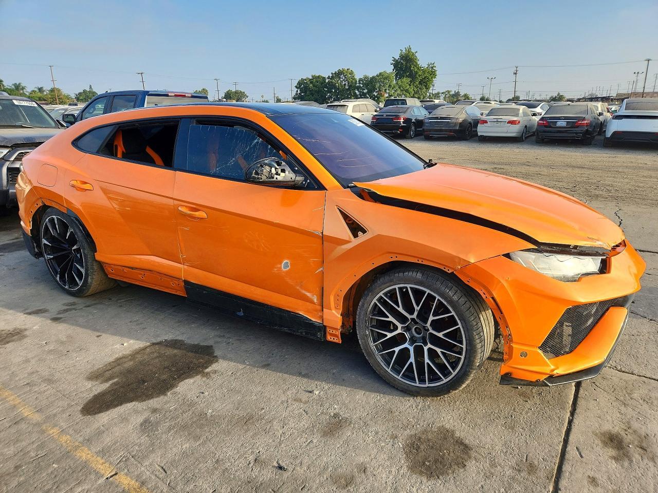 2022 Lamborghini Urus - zdjęcie 4