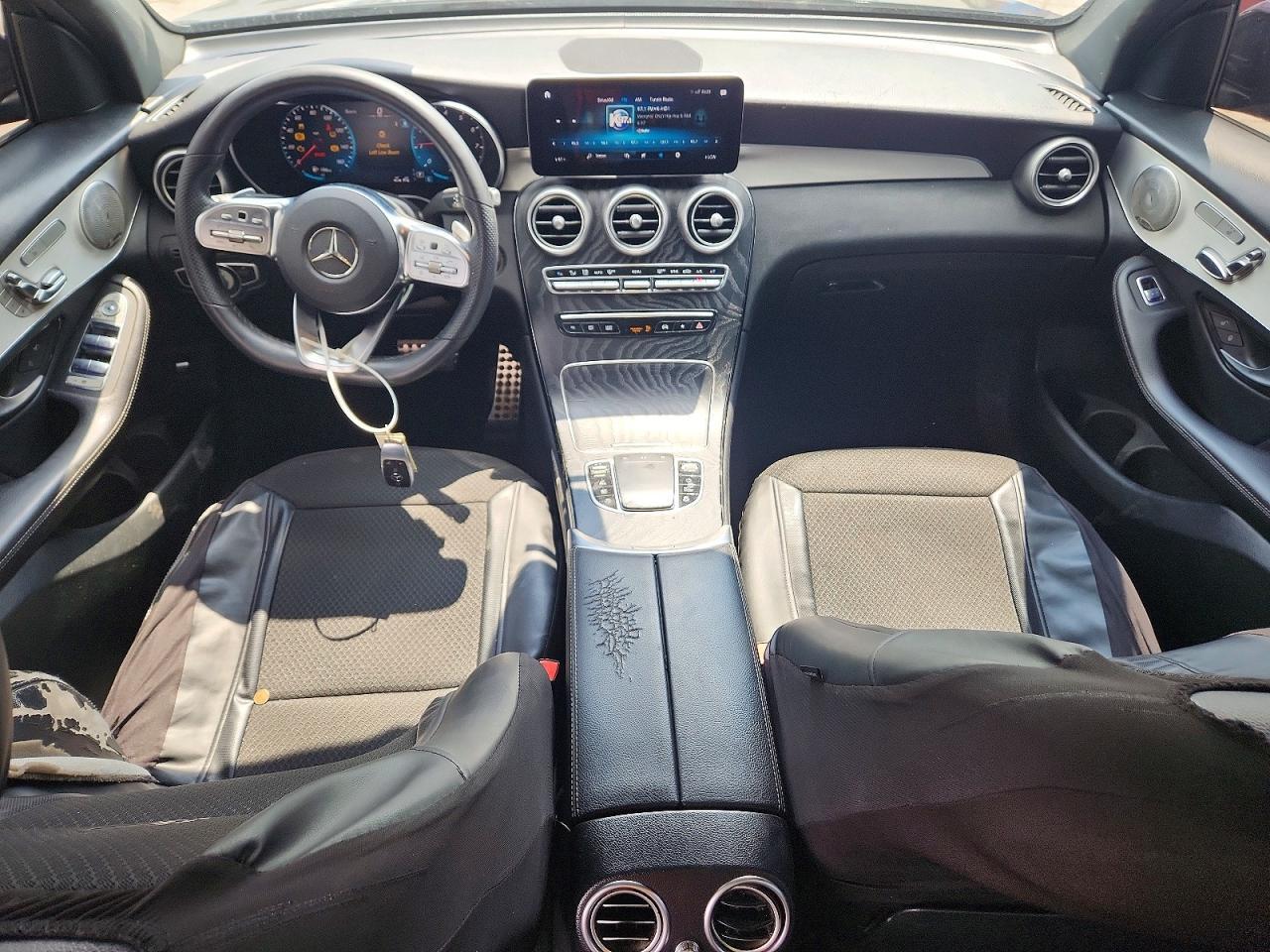 2021 Mercedes-Benz Glc 300 - zdjęcie 8