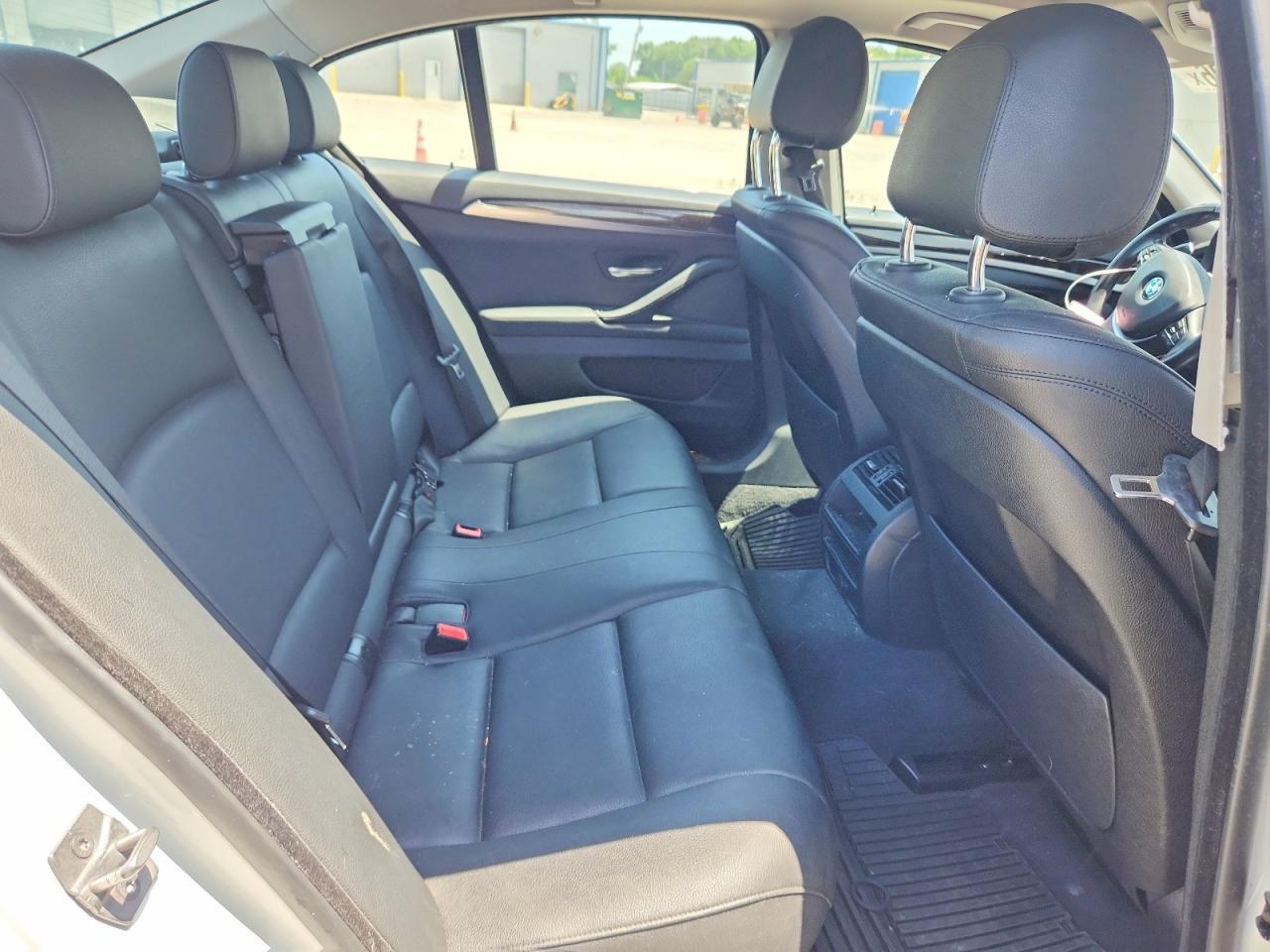 2016 BMW 528 I - zdjęcie 10