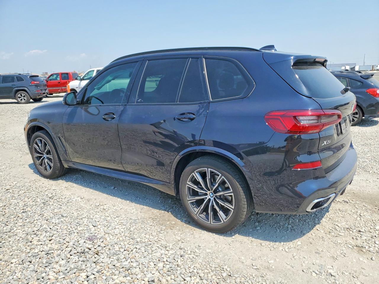 2019 BMW X5 xDrive40I - zdjęcie 2