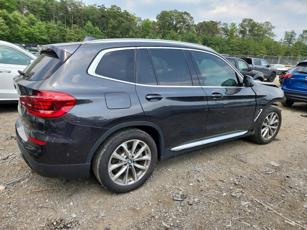2019 BMW X3 xDrive30I - zdjęcie 3