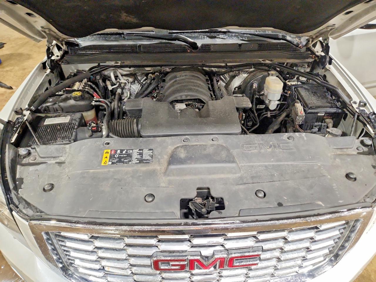 2018 GMC Yukon Xl Denali - zdjęcie 12