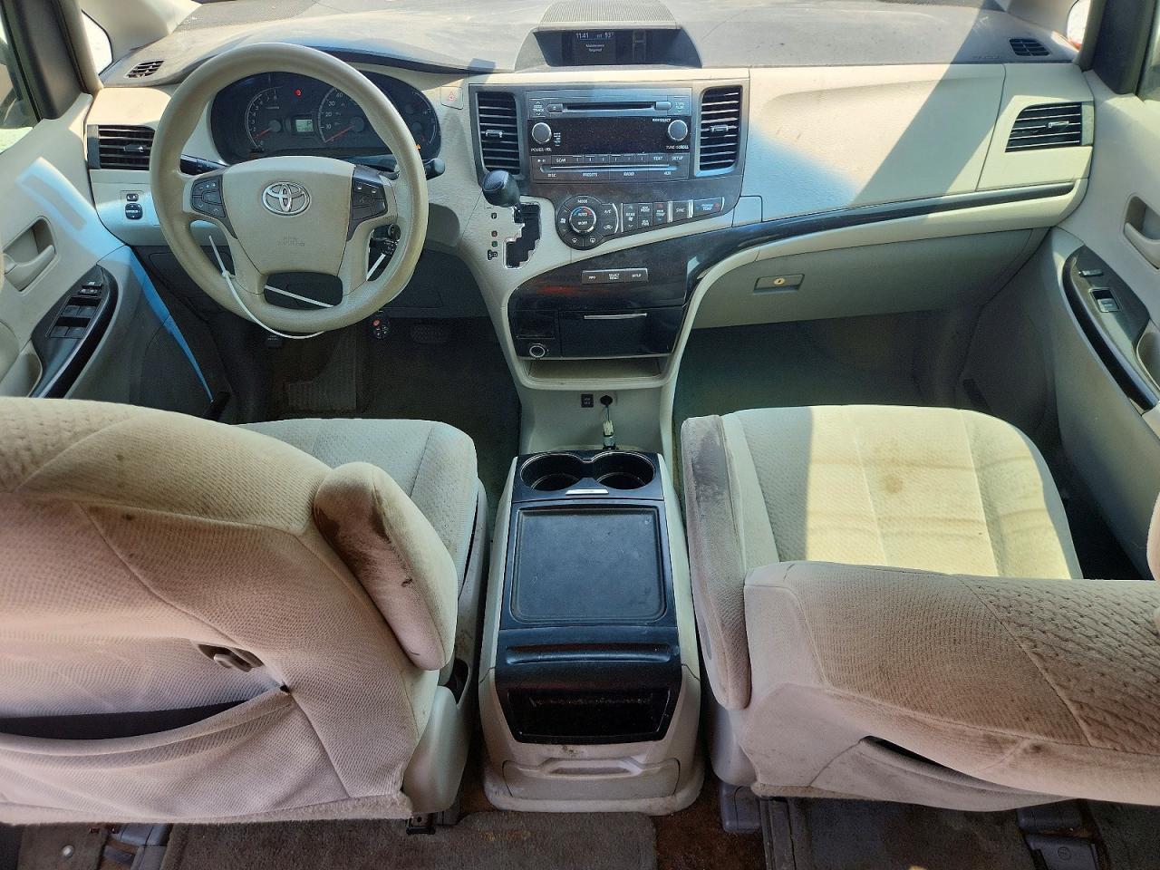 2013 Toyota Sienna Le - zdjęcie 8