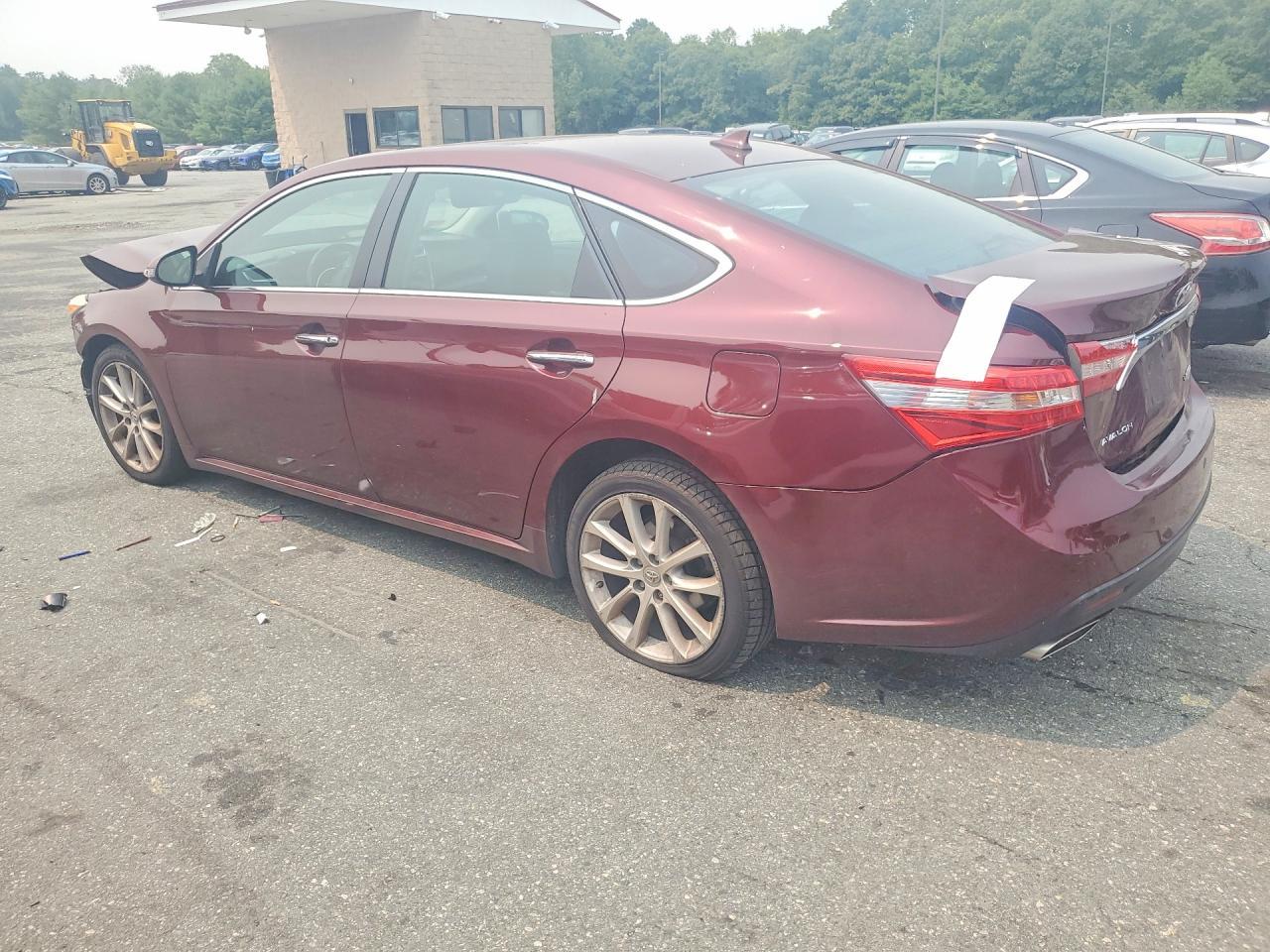 2013 Toyota Avalon Limited - zdjęcie 2