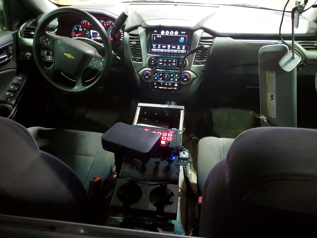 2018 Chevrolet Tahoe K1500 - zdjęcie 8