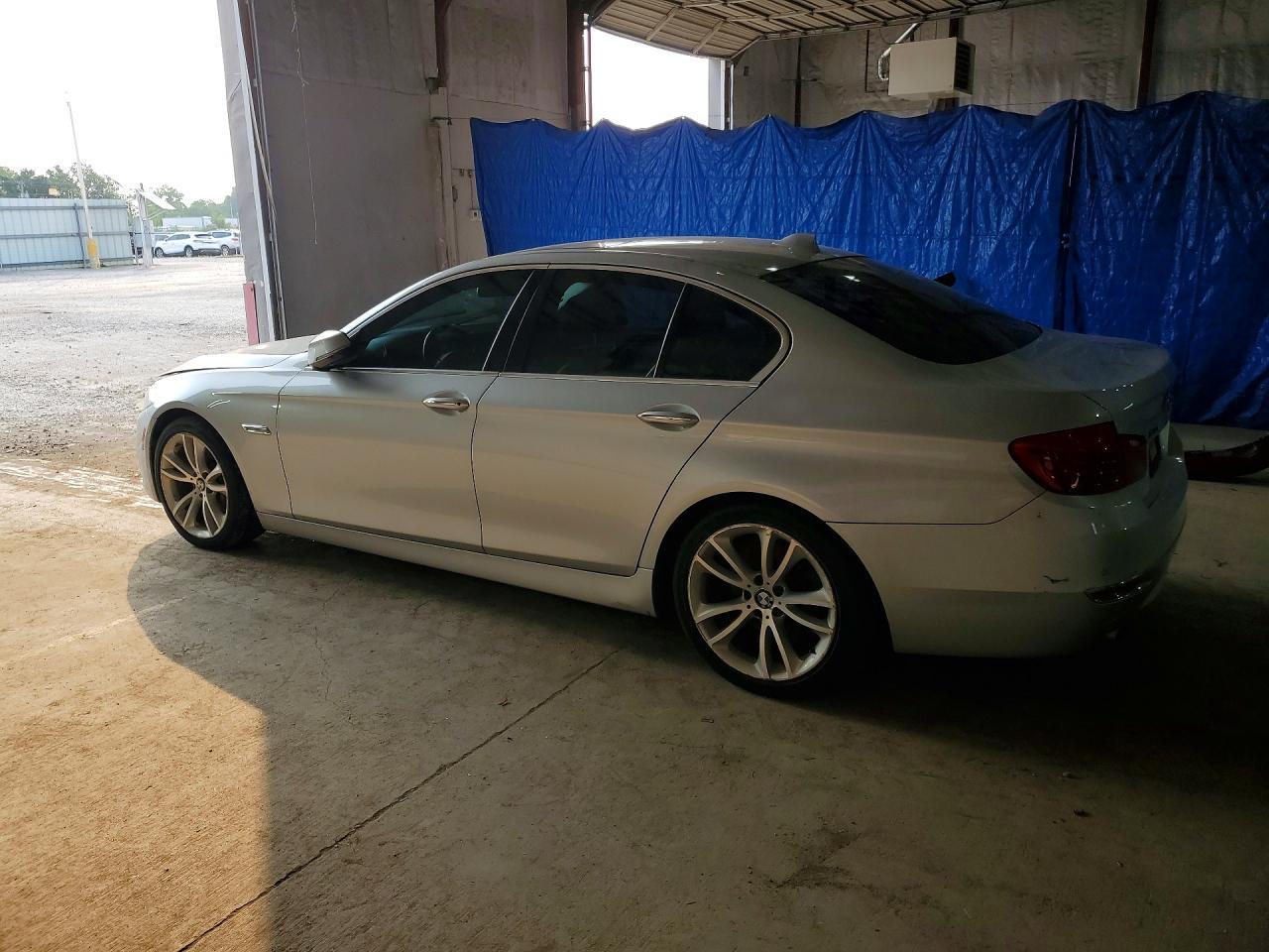 2015 BMW Seria 5 535i - zdjęcie 2