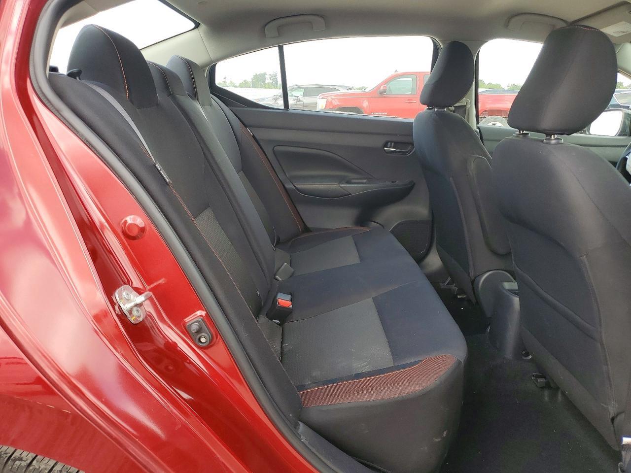 2020 Nissan Versa Sr - zdjęcie 10